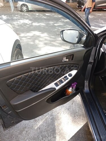 Hyundai Accent 2012, 300,000 km - 1.6 l - Bakı
