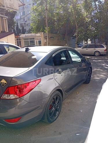 Hyundai Accent 2012, 300,000 km - 1.6 l - Bakı