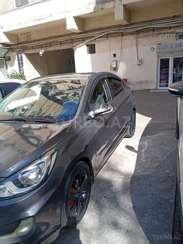Hyundai Accent 2012, 300,000 km - 1.6 l - Bakı