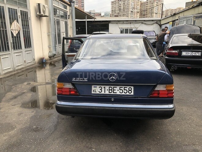 Mercedes 230 E 1990, 328,000 km - 2.3 l - Bakı