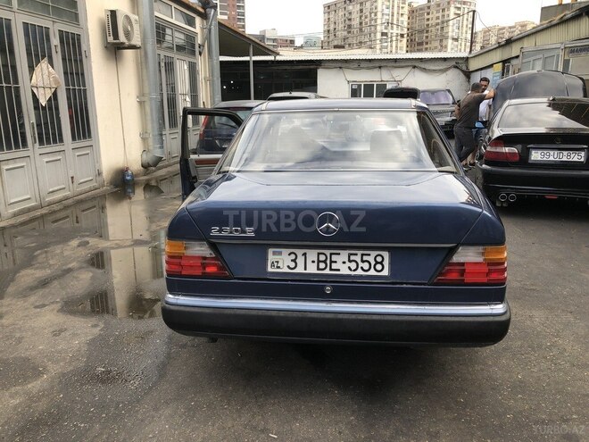 Mercedes 230 E 1990, 328,000 km - 2.3 l - Bakı