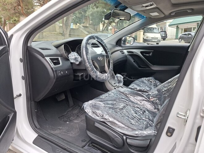 Hyundai Elantra 2012, 221,890 km - 1.6 l - Bakı