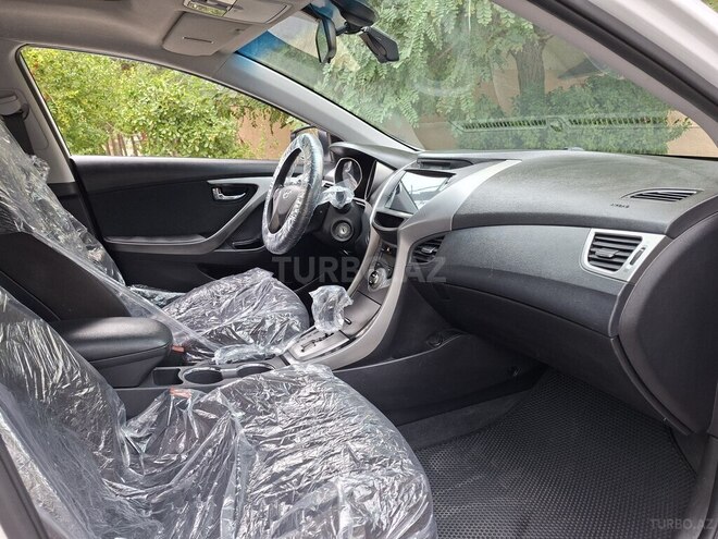 Hyundai Elantra 2012, 221,890 km - 1.6 l - Bakı
