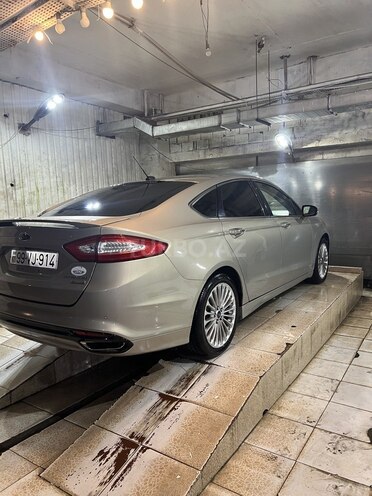 Ford Fusion (North America) 2015, 374,000 km - 2.0 l - Xırdalan