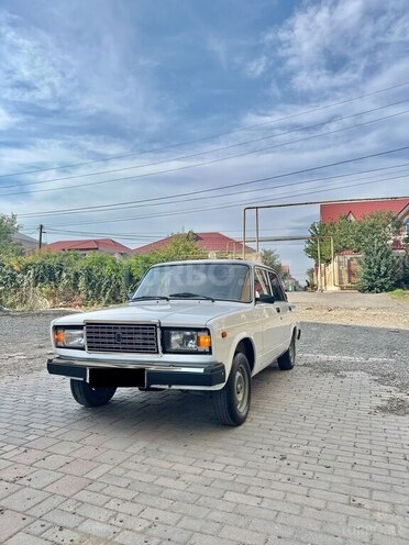 LADA (VAZ) 2107 2010, 215,000 km - 1.6 l - Quba