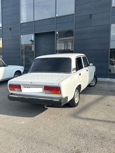 LADA (VAZ) 2107 2010, 215,000 km - 1.6 l - Quba