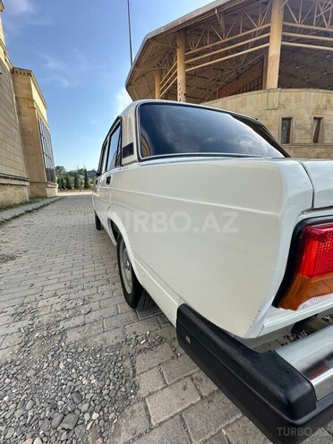 LADA (VAZ) 2107 2010, 215,000 km - 1.6 l - Quba