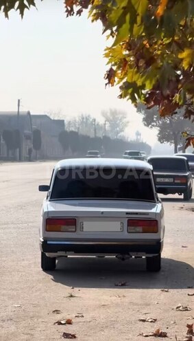 LADA (VAZ) 2107 2010, 215,000 km - 1.6 l - Quba