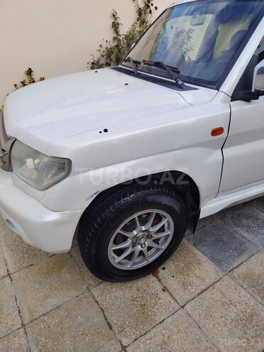 Mitsubishi Pajero io 2001, 237,119 km - 2.0 л - Bakı