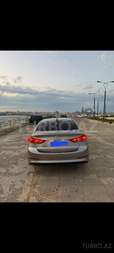 Hyundai Elantra 2016, 180,247 km - 2.0 l - Bakı