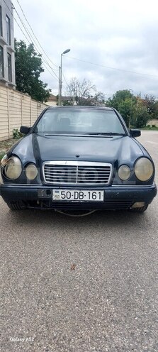 Mercedes E 230 1996, 350,000 km - 2.3 l - Quba