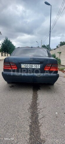 Mercedes E 230 1996, 350,000 km - 2.3 l - Quba