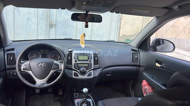 Hyundai i30 2010, 260,600 km - 1.4 l - Bakı