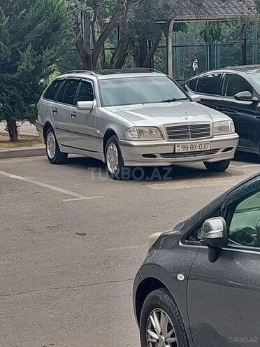 Mercedes C 220 2000, 368,246 km - 2.2 l - Bakı