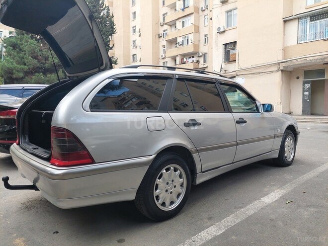 Mercedes C 220 2000, 368,246 km - 2.2 l - Bakı