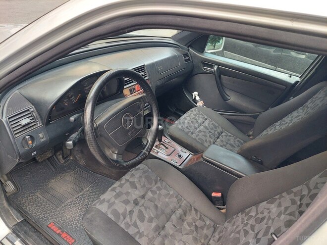 Mercedes C 220 2000, 368,246 km - 2.2 l - Bakı
