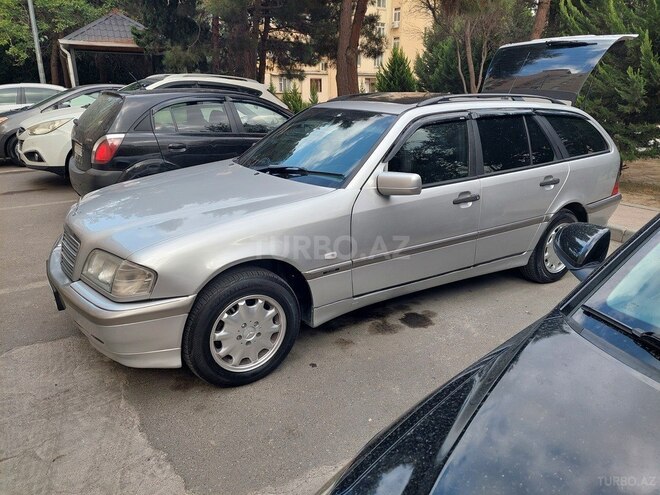 Mercedes C 220 2000, 368,246 km - 2.2 l - Bakı