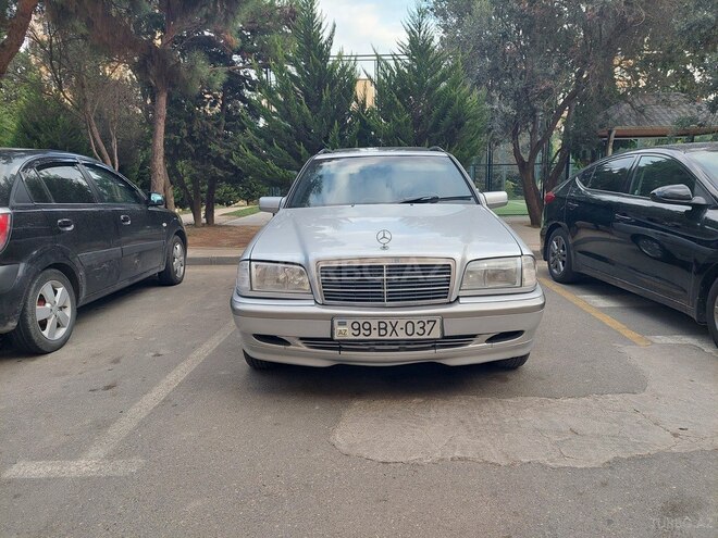 Mercedes C 220 2000, 368,246 km - 2.2 l - Bakı