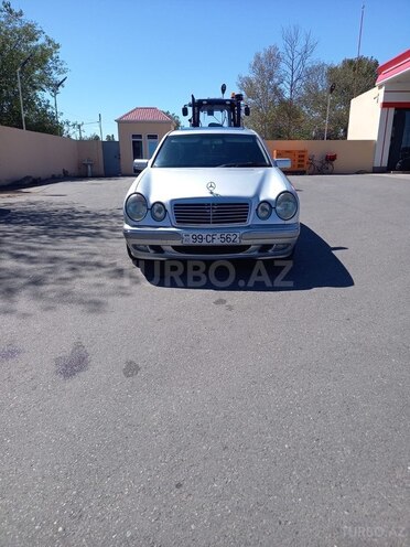 Mercedes E 240 1999, 528,888 km - 2.4 l - Beyləqan
