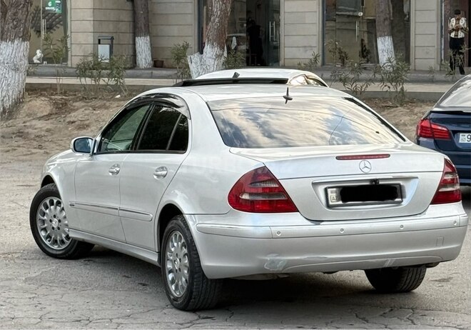 Mercedes E 270 2002, 490,000 km - 2.7 l - Bakı