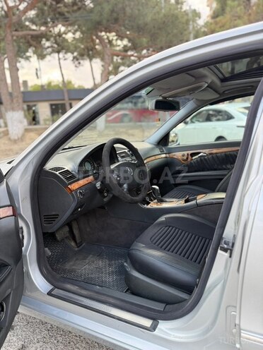 Mercedes E 270 2002, 490,000 km - 2.7 l - Bakı