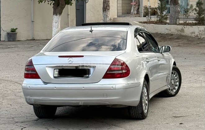 Mercedes E 270 2002, 490,000 km - 2.7 l - Bakı