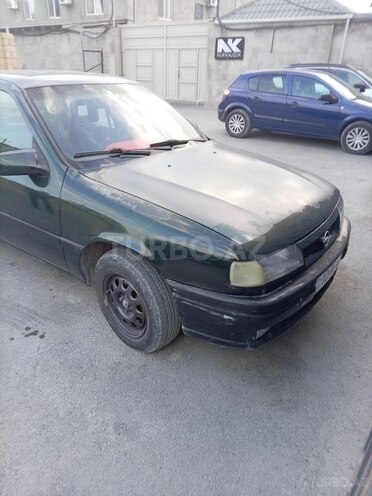 Opel Vectra 1991, 368,813 km - 1.7 л - Sumqayıt