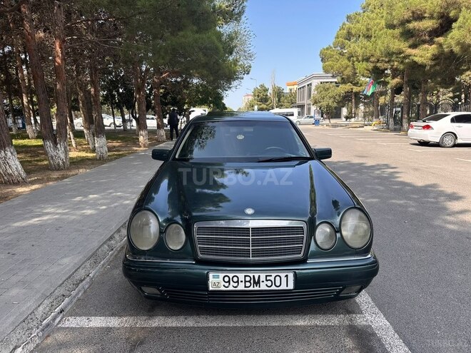 Mercedes E 240 1999, 350,000 km - 2.4 л - Sumqayıt