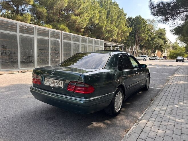 Mercedes E 240 1999, 350,000 km - 2.4 л - Sumqayıt