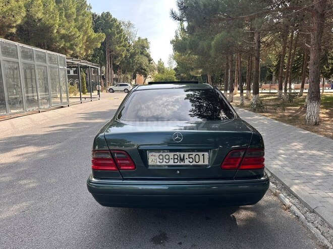 Mercedes E 240 1999, 350,000 km - 2.4 л - Sumqayıt
