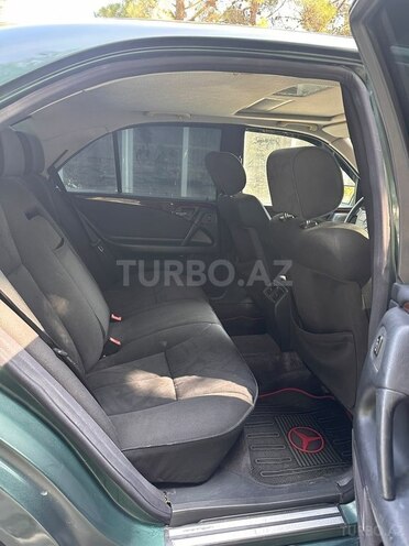 Mercedes E 240 1999, 350,000 km - 2.4 л - Sumqayıt