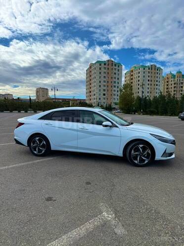 Hyundai Elantra 2022, 31,800 km - 1.6 l - Xırdalan