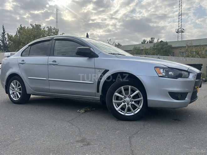 Mitsubishi Lancer 2010, 338,000 km - 2.0 l - Bakı