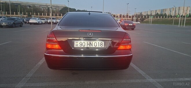 Mercedes E 220 2005, 512,000 km - 2.2 l - Bakı