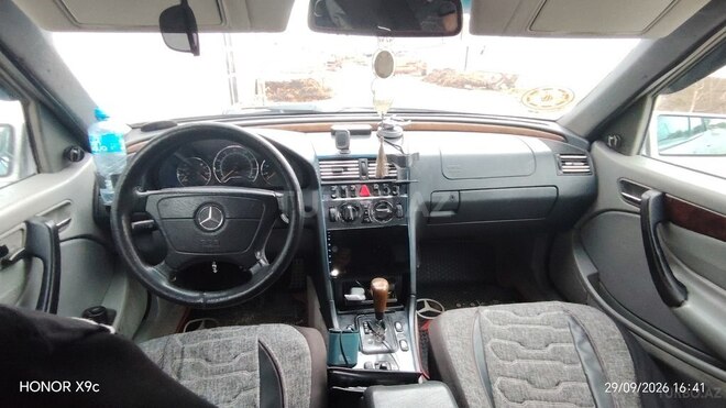 Mercedes C 230 2000, 349,914 km - 2.3 л - Şabran