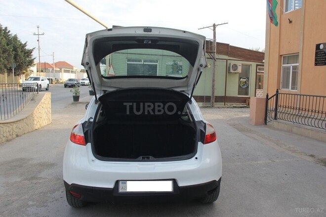 Renault Megane 2015, 227,000 km - 1.6 l - Bakı