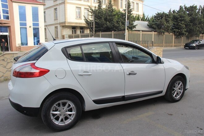 Renault Megane 2015, 227,000 km - 1.6 l - Bakı