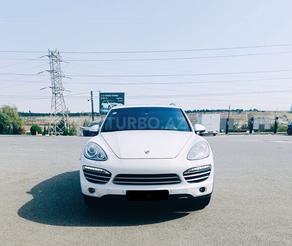 Porsche Cayenne 2014, 136,200 km - 3.6 l - Bakı