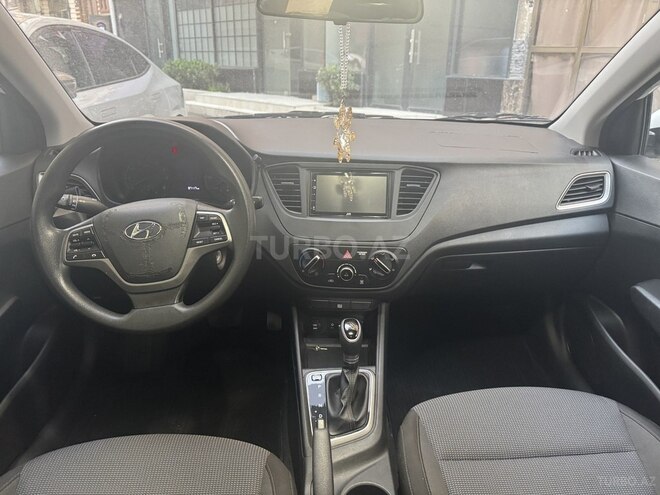 Hyundai Accent 2019, 131,966 km - 1.6 л - Bakı