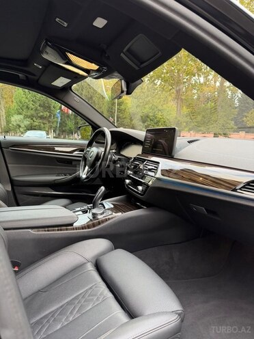BMW 530e 2023, 79,000 km - 2.0 l - Mingəçevir