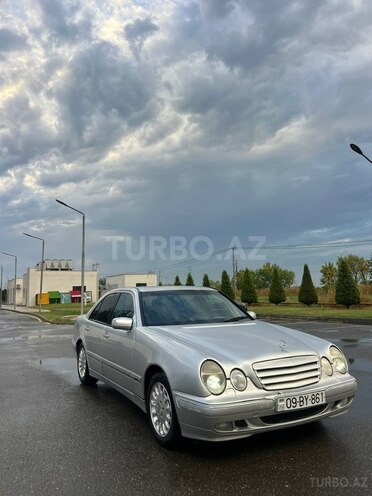 Mercedes E 220 2000, 302,000 km - 2.2 l - Ağcabədi