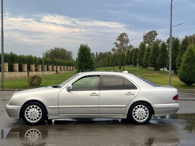 Mercedes E 220 2000, 302,000 km - 2.2 l - Ağcabədi