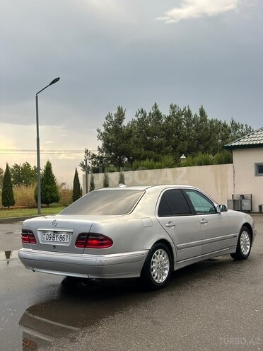 Mercedes E 220 2000, 302,000 km - 2.2 l - Ağcabədi