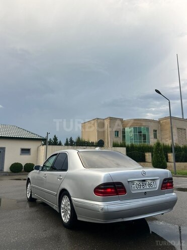 Mercedes E 220 2000, 302,000 km - 2.2 l - Ağcabədi