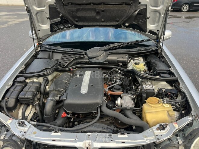 Mercedes E 220 2000, 302,000 km - 2.2 l - Ağcabədi