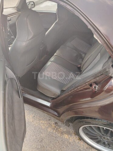 Mercedes E 270 2000, 350,000 km - 2.7 l - Bakı