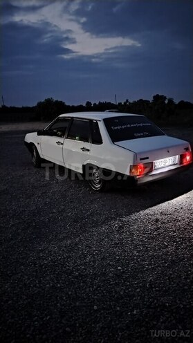 LADA (VAZ) 21099 2000, 25,000 km - 1.5 l - Quba