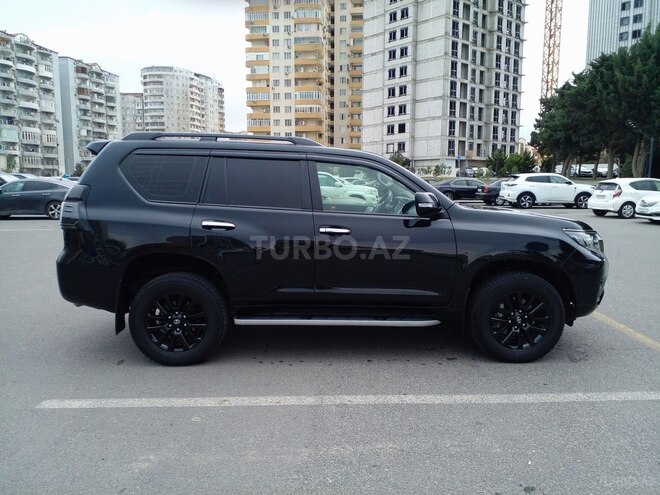 Toyota Land Cruiser Prado 2022, 30,800 km - 2.8 л - Bakı