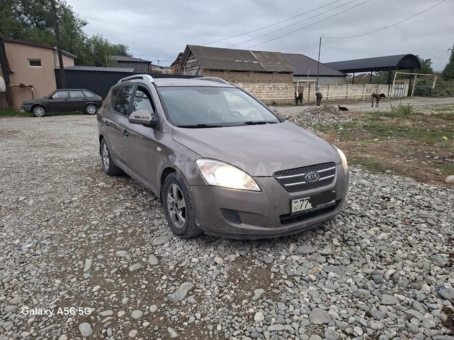 Kia  2008, 320,000 km - 1.6 л - Bakı