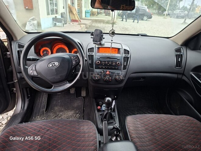 Kia  2008, 320,000 km - 1.6 л - Bakı